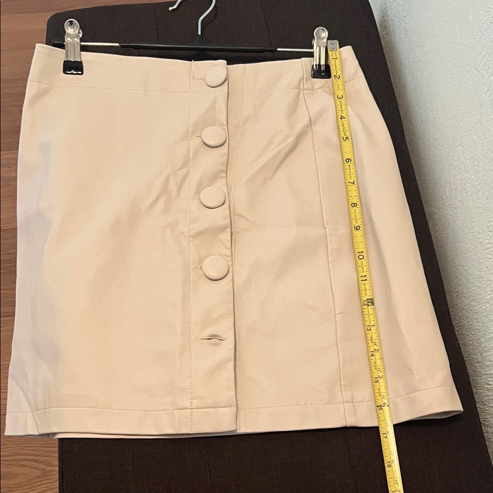 #1034+Chic Cream Button-Front Skirt - Picture 3 of 12
